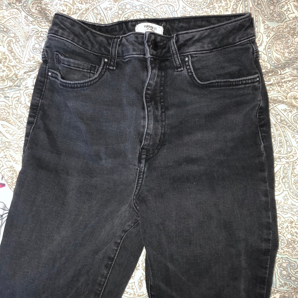 BLACK FOREVER 21 SKINNY JEANS